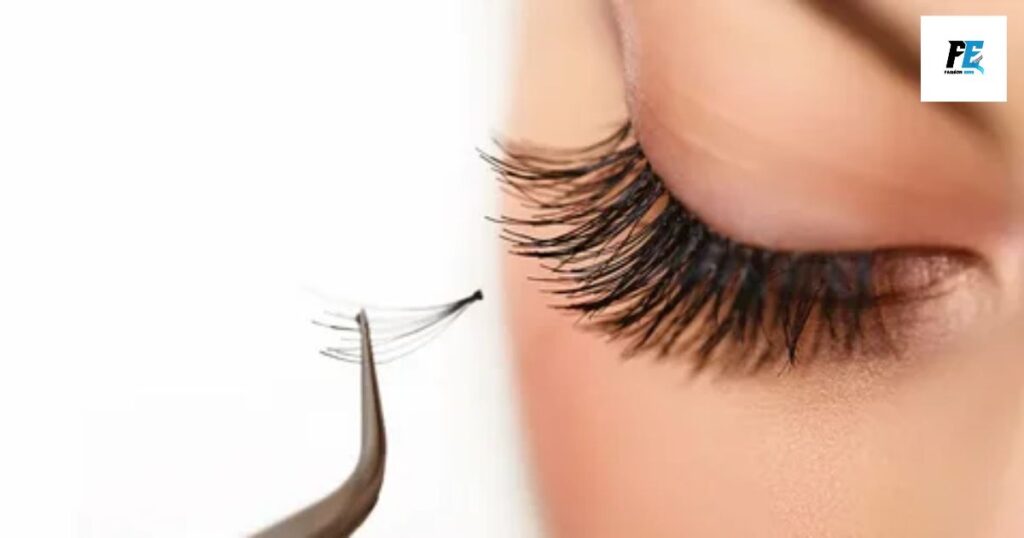 Which lash extensions are suitable for small eyes?